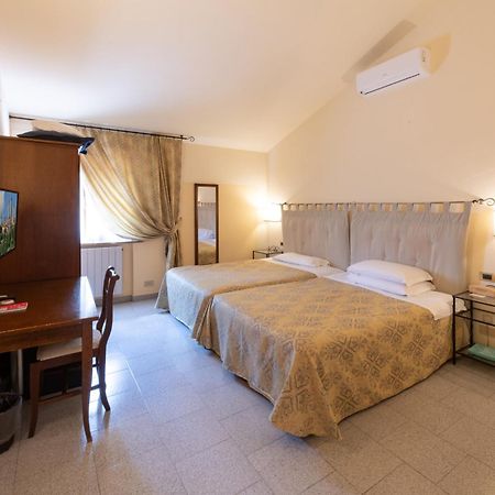 Le Volpaie Hotel San Gimignano Bagian luar foto