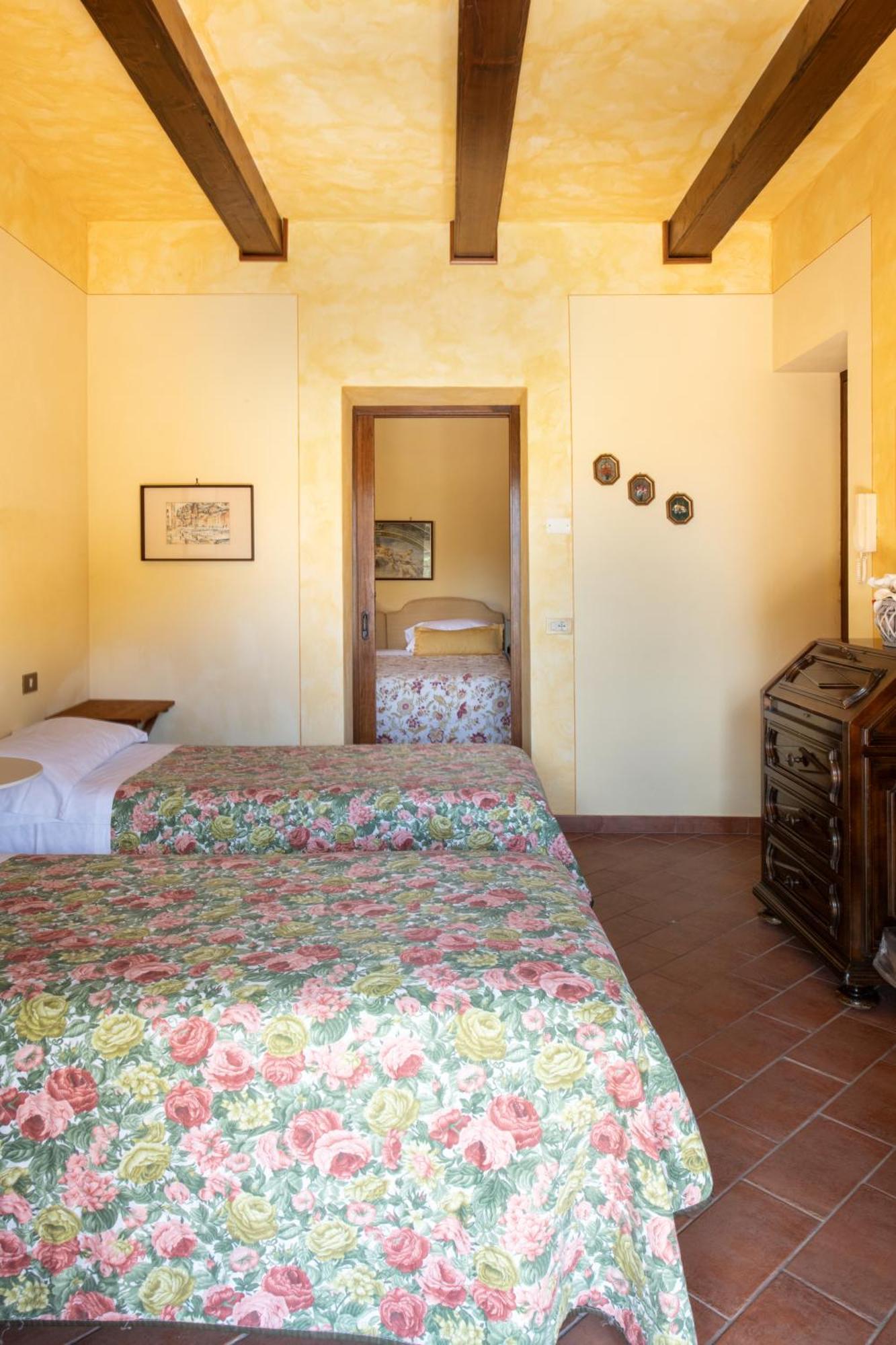 Le Volpaie Hotel San Gimignano Bagian luar foto