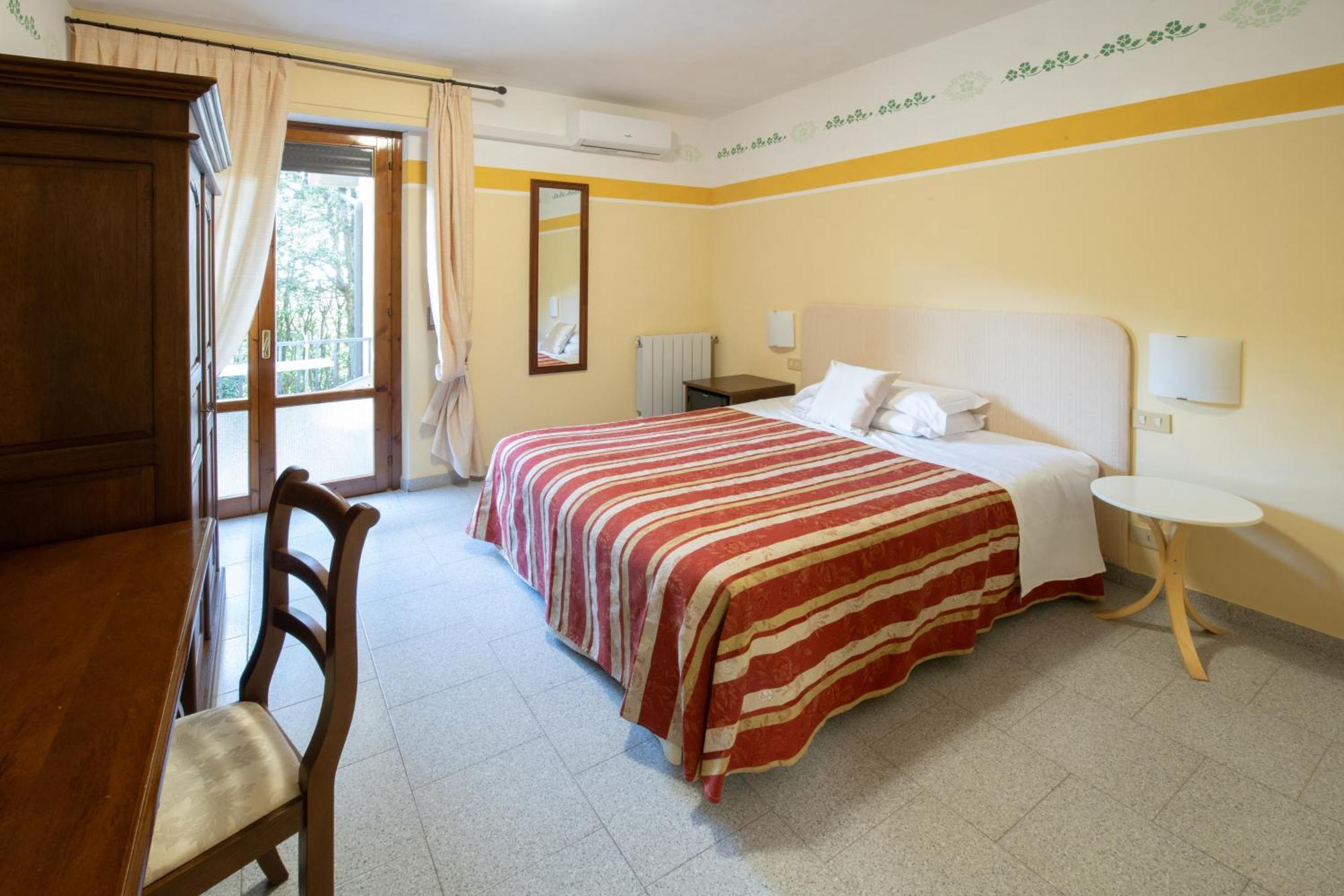 Le Volpaie Hotel San Gimignano Bagian luar foto